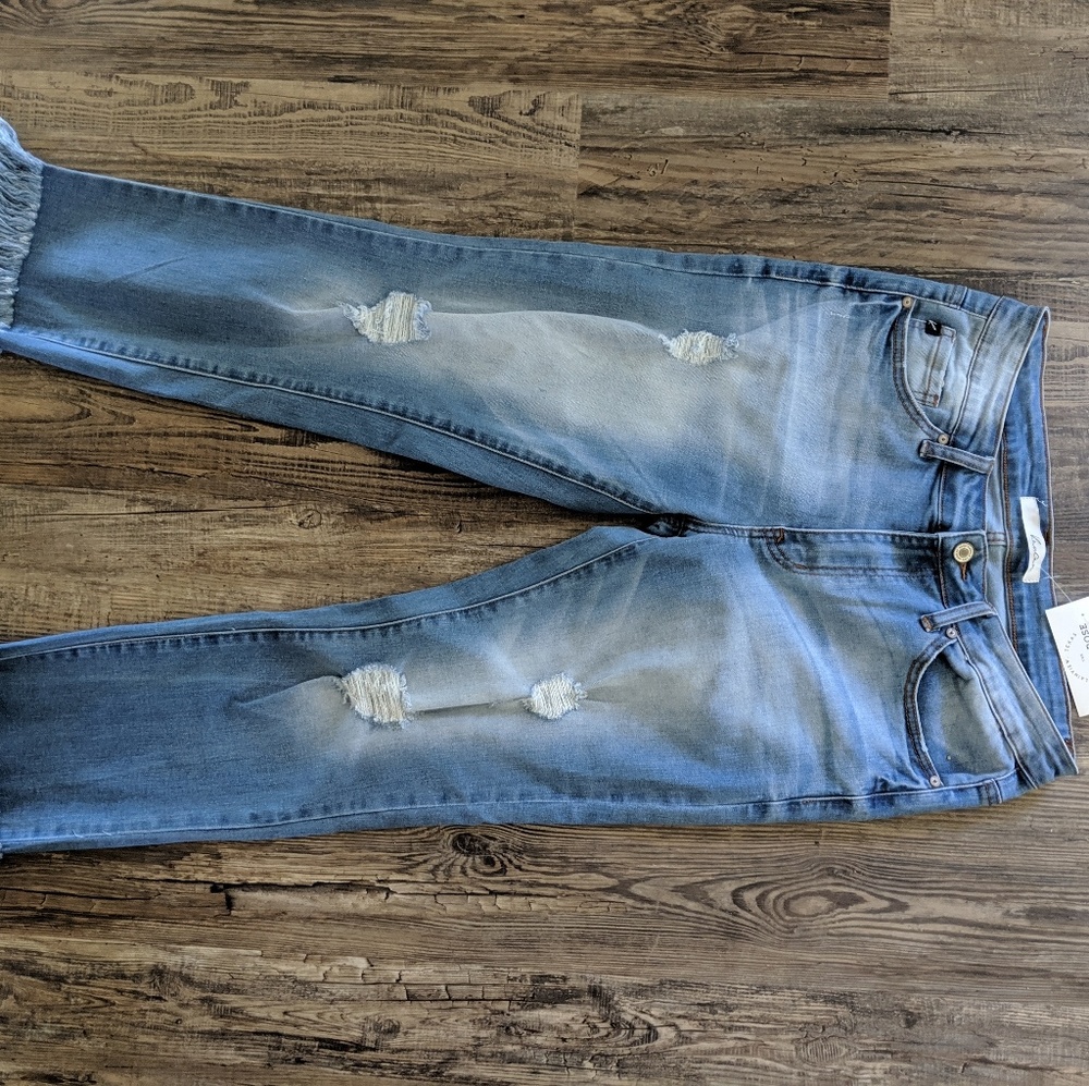 KanCan Capri Jeans